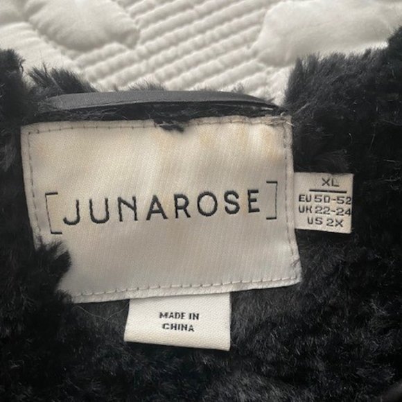 Pennington's Junarose Faux Fur JKT - Picture 2 of 5